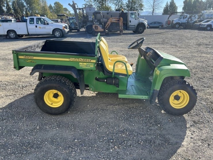 john-deere-gator-tx-image-3