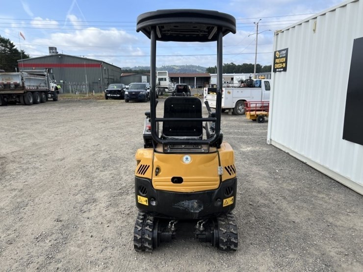 2025-land-hero-ldh-me18-mini-hydraulic-excavator-image-5