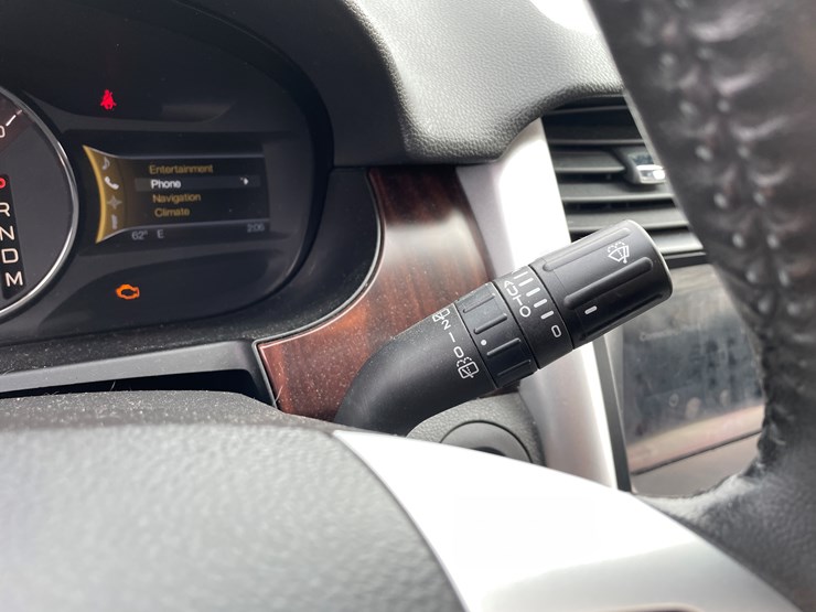 2011-ford-edge-image-70