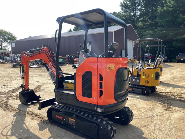 #201-•-new-nt20y-mini-excavator-image-3