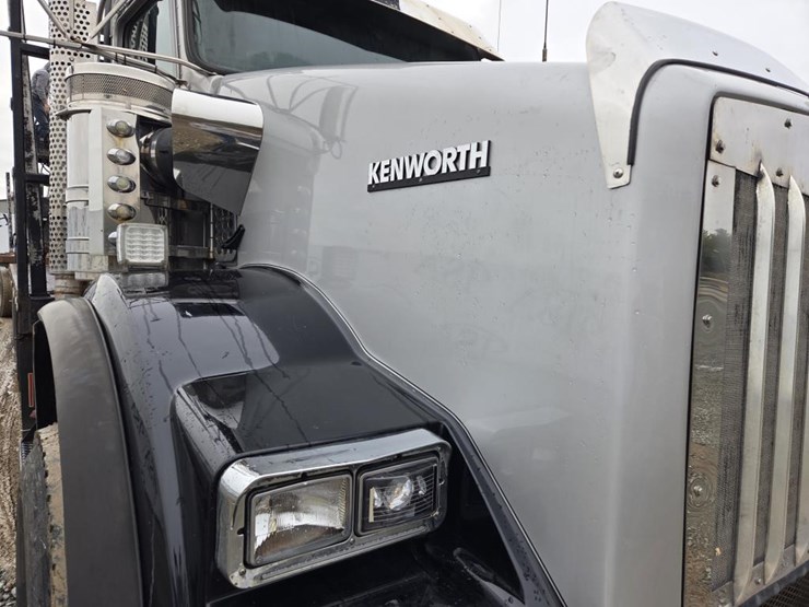 #1701-•-2013-kenworth-t800-log-truck-image-11
