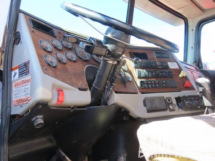2014-western-star-4900-image-8