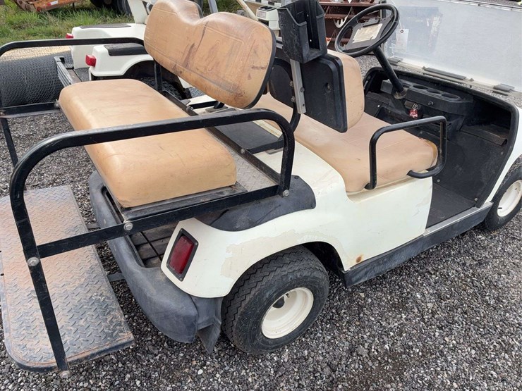 yamaha-electric-golf-cart-with-charger-image-9