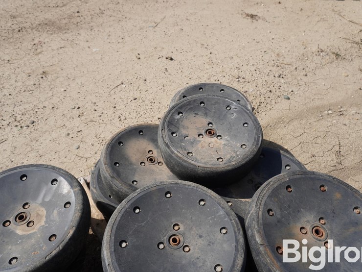 planter-gauge-wheels-image-12