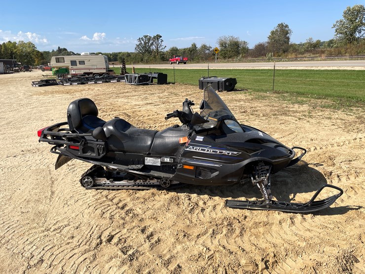 #1894-•-2008-arctic-cat-t660-snowmobile-(sells-with-bill-of-sale-only)-image-4