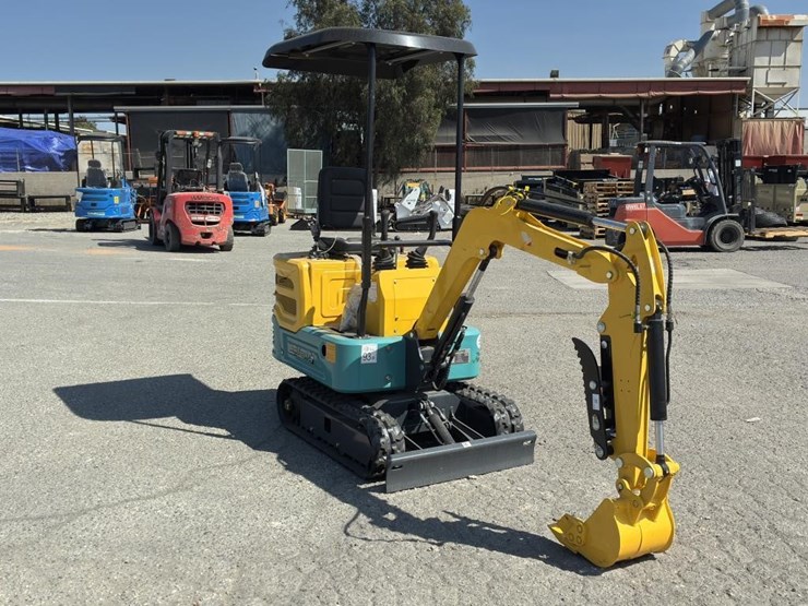 2024-dig-master-dm100-excavator-image-2