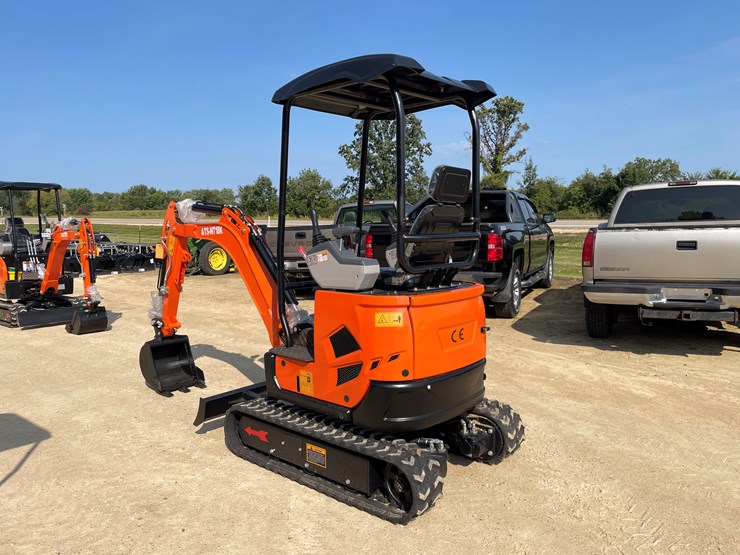 #206-•-new-nt18k-mini-excavator-image-3