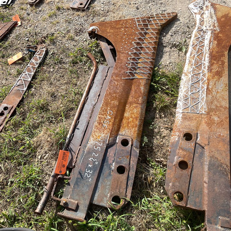 CASE 475