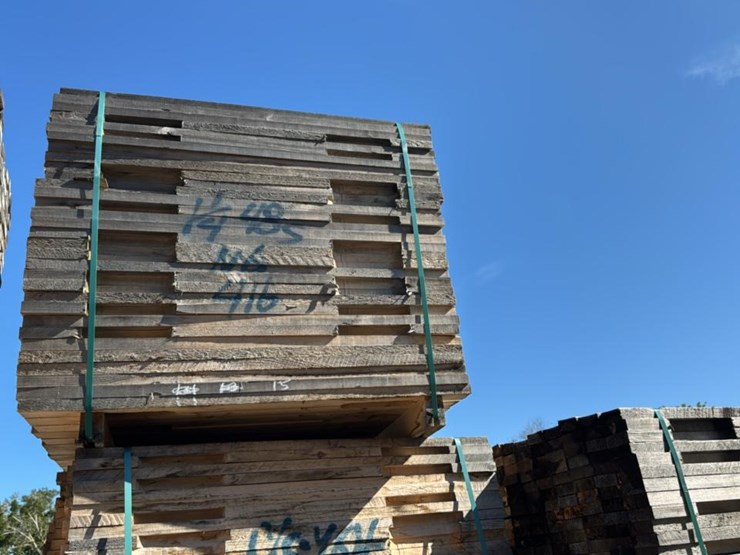#115-•-cut-pallet-lumber-image-1