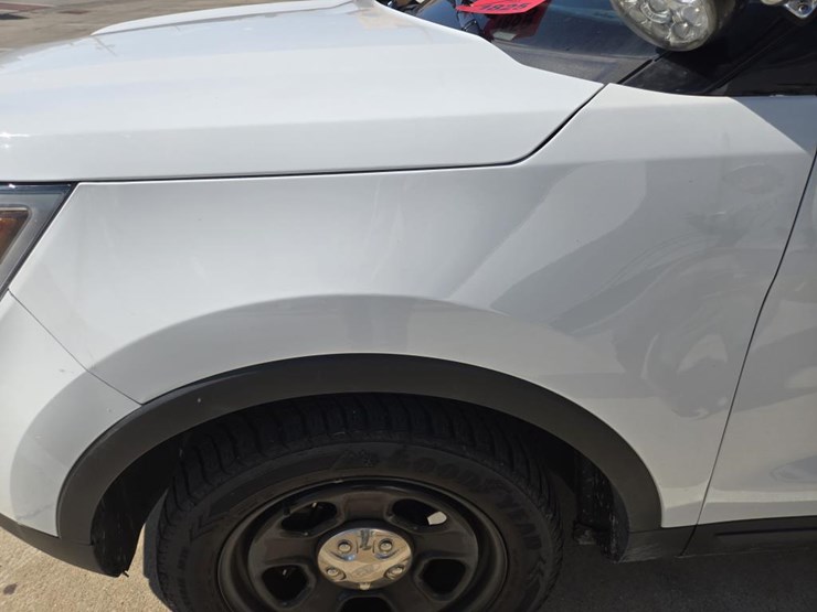 #1825-•-2019-ford-police-interceptor-suv-image-39