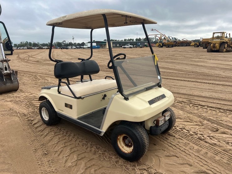 clubcar-gas-golf-cart-image-6