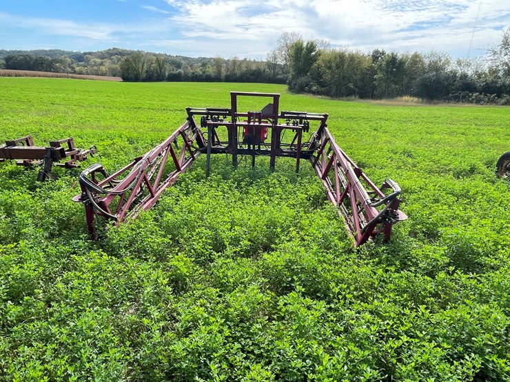 #4427-•-boom-sprayer-image-8
