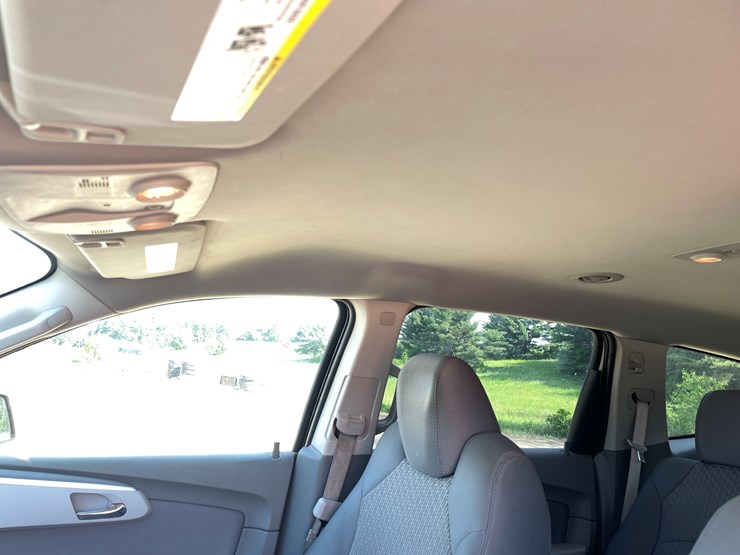 2012-chevrolet-traverse-ls-image-74