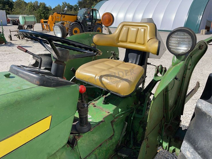 john-deere-2240-image-28