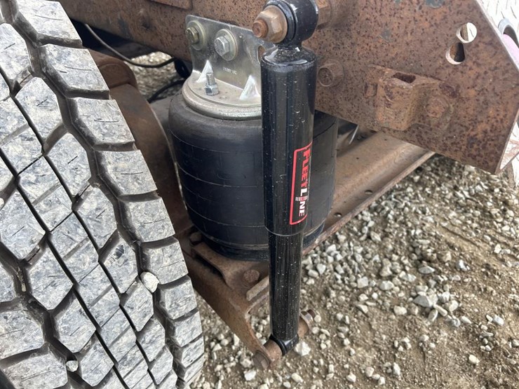 1997-mack-ch613-image-19