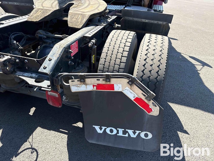 2016-volvo-vnm42t-truck-tractor-image-16