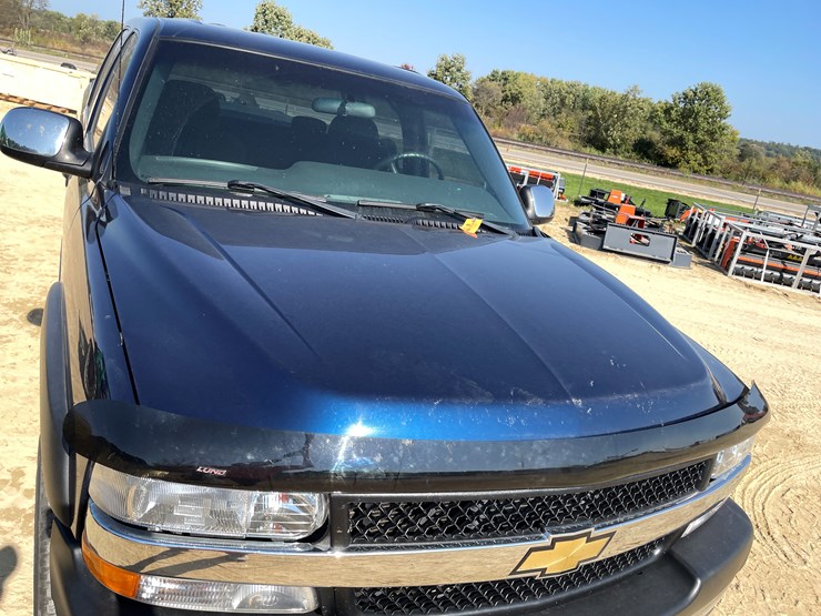 2002-chevrolet-silverado-2500hd-image-15
