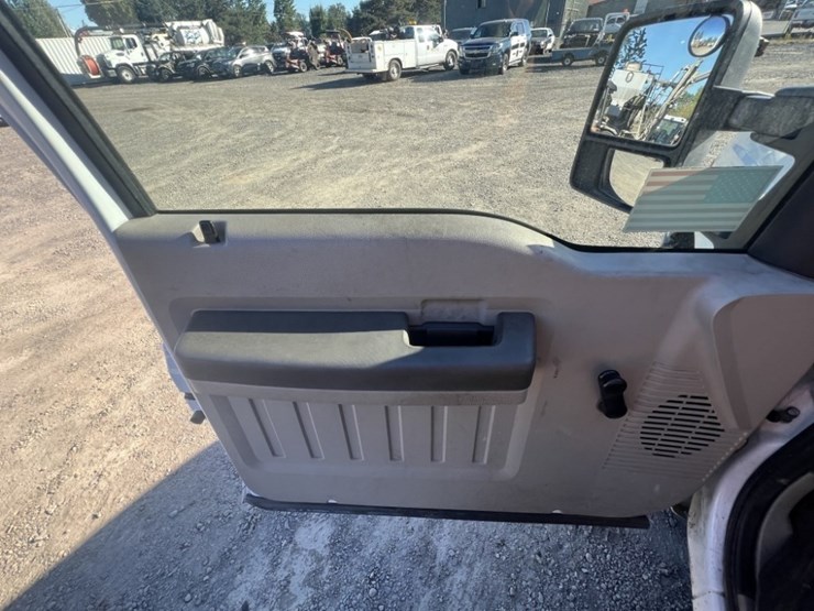 2008-ford-f350-image-26