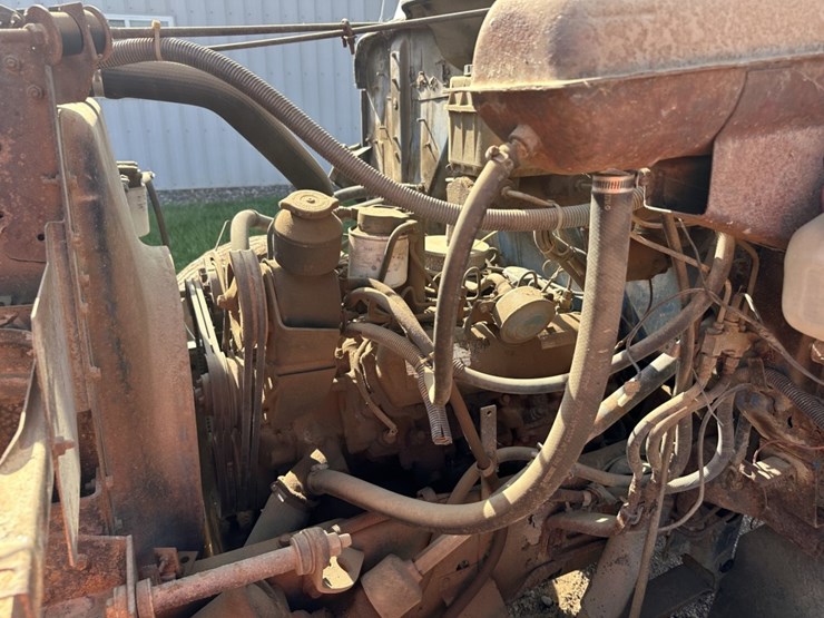 #1414-•-1986-international-1654-cab-chassis-truck-image-17