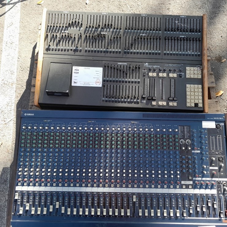 LOT#-766-YAMAHA MIXING CONSOLE AND SOUND BOARD