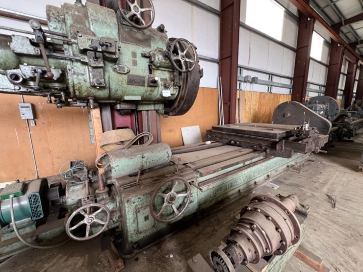 richards-horizontal-milling-machine-image-24