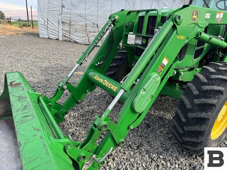 2011-john-deere-6115d-image-13