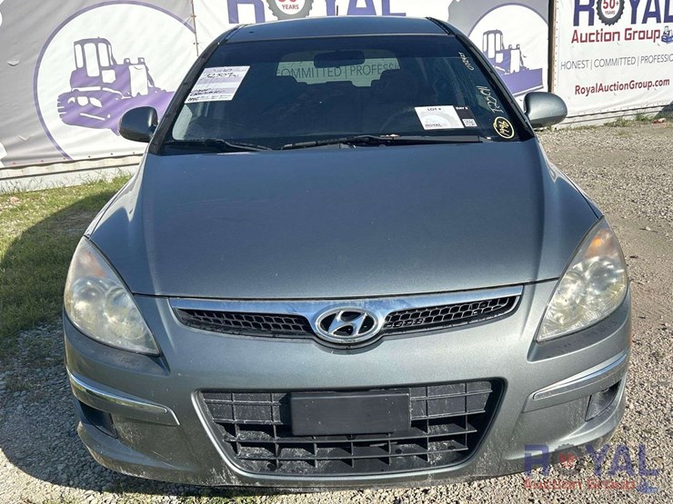 2010-hyundai-elantra-touring-sedan-image-26