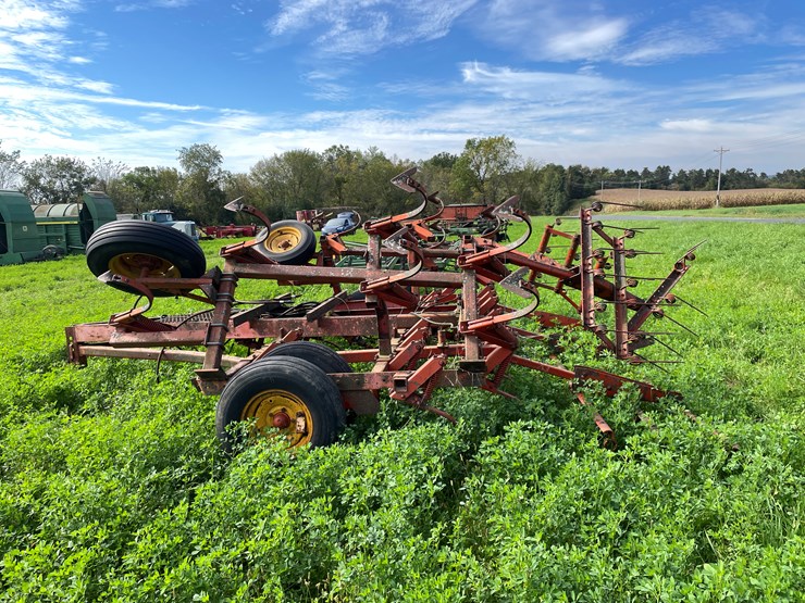 #4467-•-fox-brady-18'-digger-image-16