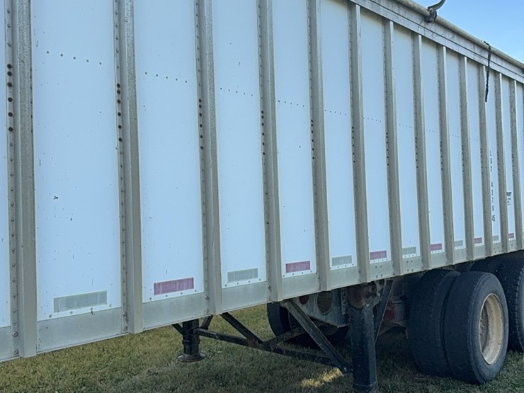 41’-rr-live-bottom-grain-trailer,-has-roll-tarp-image-11