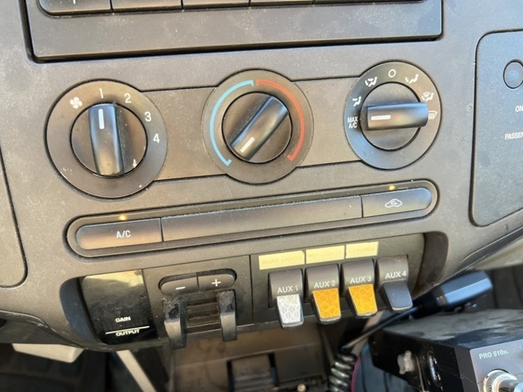 2008-ford-f350-image-31