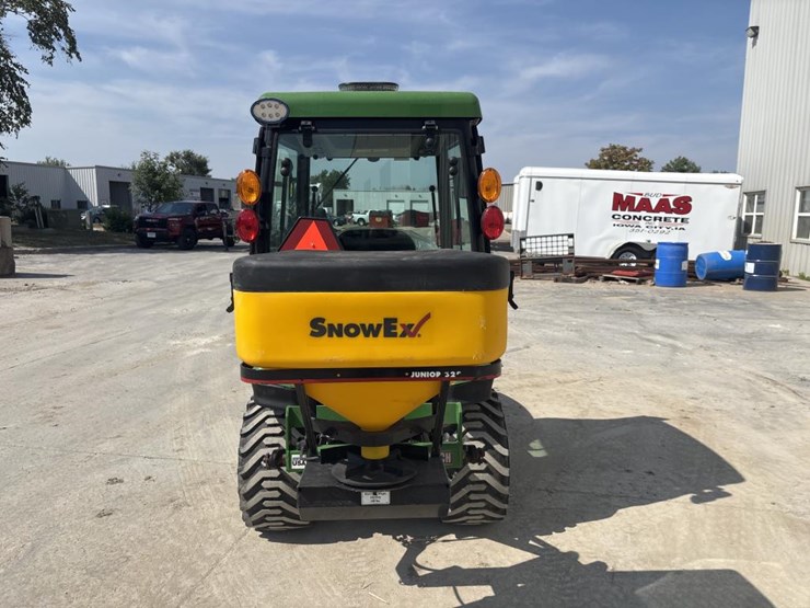 john-deere-1025-image-3