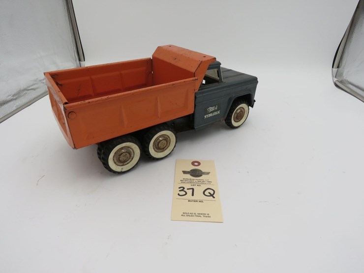 1960's-structo-hydraulic-dump-truck-image-2