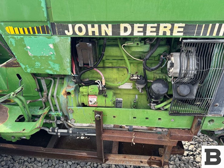 1989-john-deere-2855n-image-45