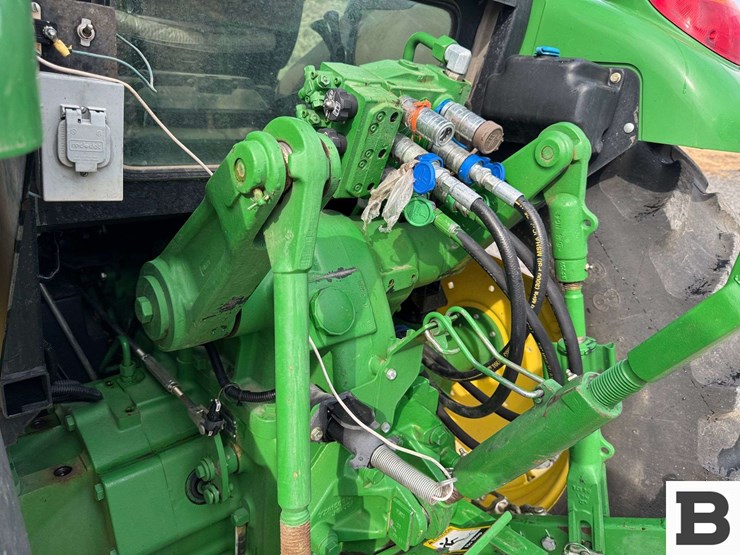 2011-john-deere-6115d-image-56