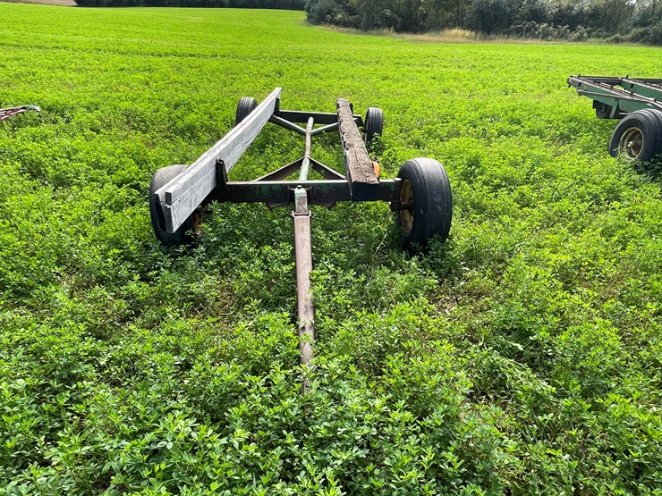 #4428-•-john-deere-running-gear-image-2