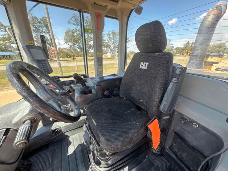2019-caterpillar-926m-image-21