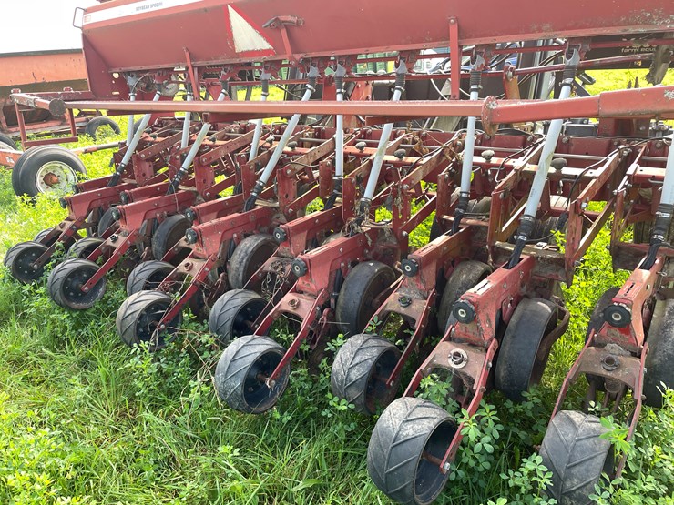 #4455-•-case-5400-soybean-special-grain-drill-image-7