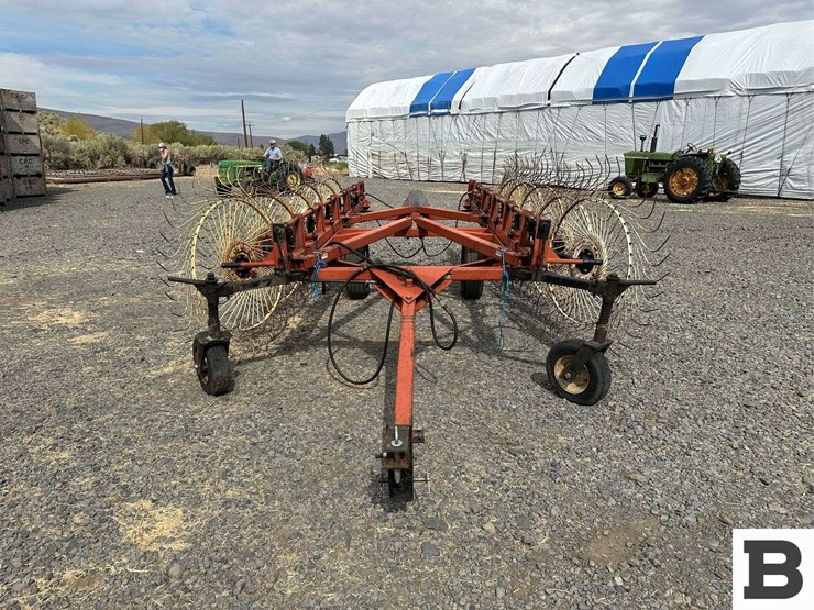 hesston-3980-image-14