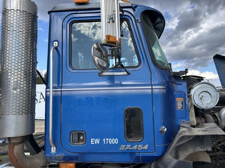1997-mack-ch613-image-46