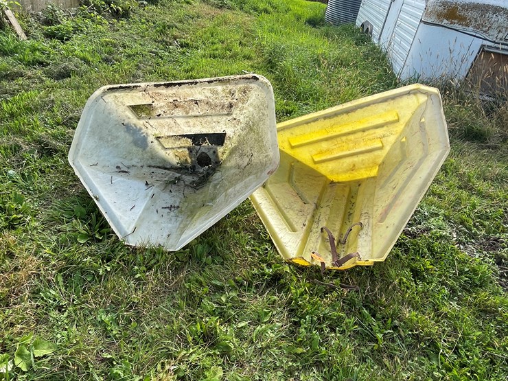 #4494-•-(2)-used-hopper-bins-image-8