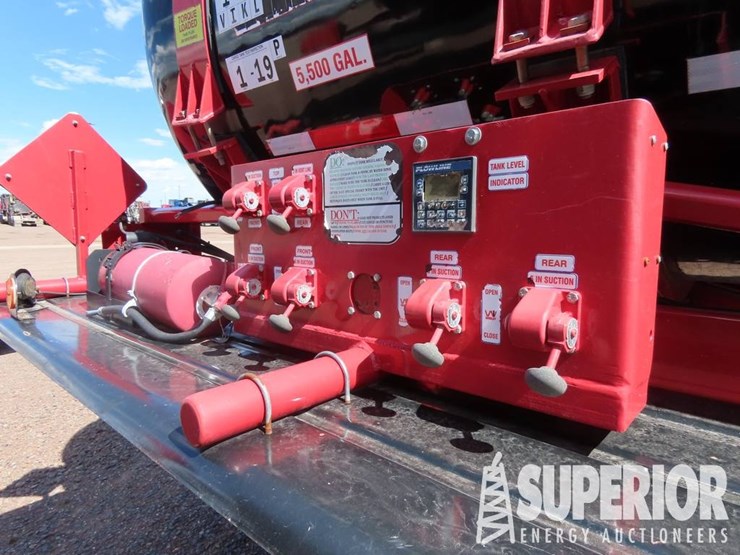 (x)-(4-41)-2014-worley-t/a-5500-gal-acid-transport-image-5