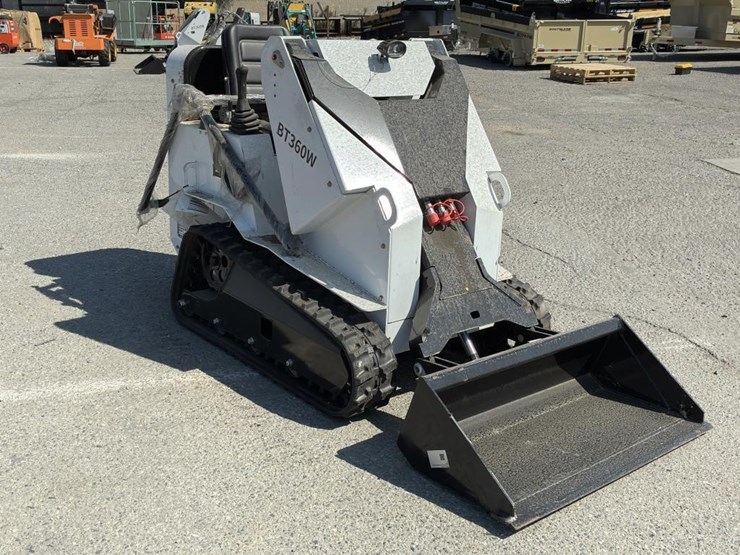 2025-bison-tek-bt360w-skid-steer-image-2