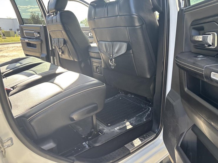 2018-dodge-ram-2500-image-27