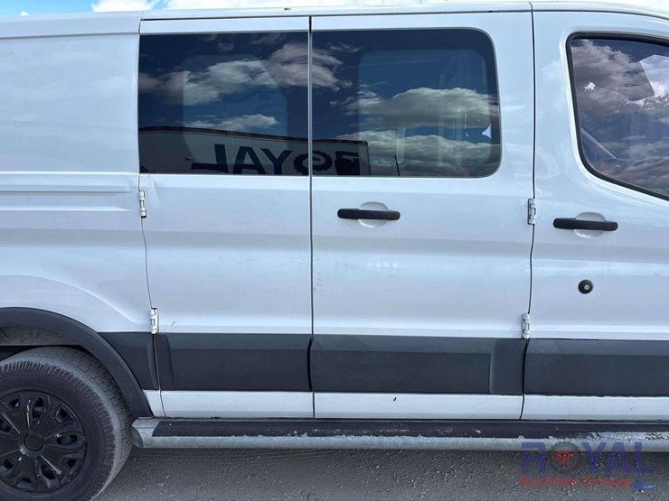2016-ford-transit-image-22