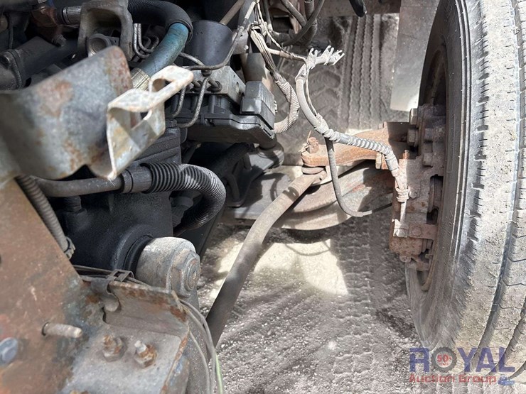 2005-chevrolet-c4500-landscape-dump-truck-image-15