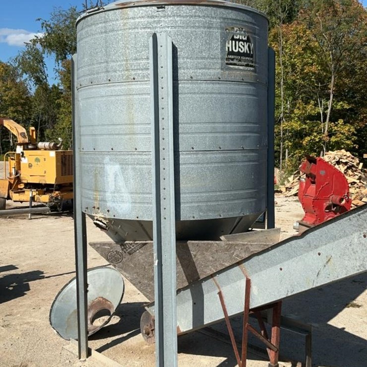 #169 • Big Husky Bin with Cyclone
