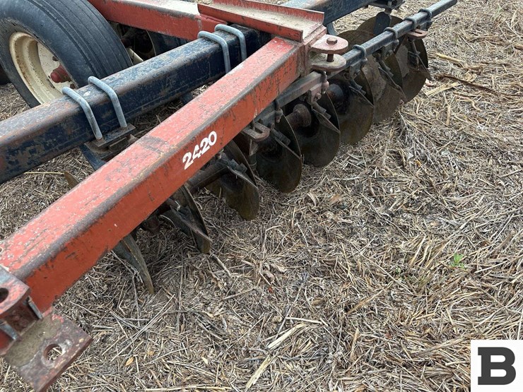 hesston-2420-image-22