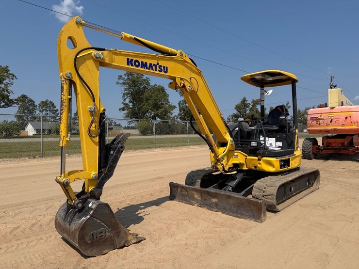 2023-komatsu-pc55mr-5-image-2