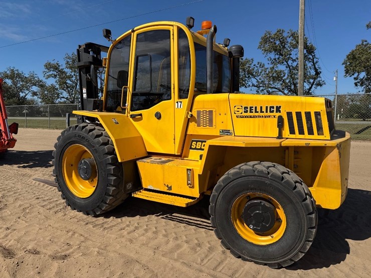 2020-sellick-s80j4e-2ps-rough-terrain-forklift-image-8