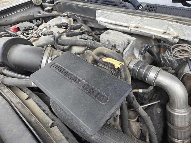 2018-chevrolet-2500-image-36